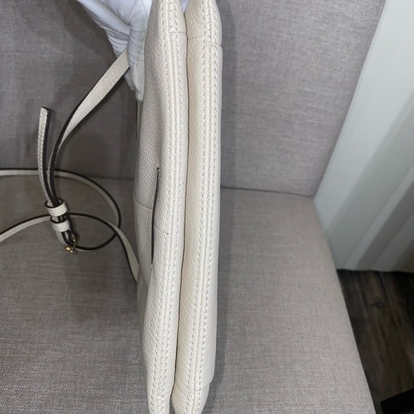 Vince Camuto crossbody bag - Picture 11 of 12